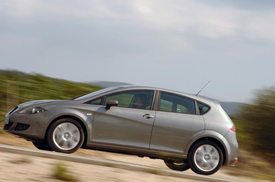  Seat Leon 2009 года  (фото 72 из 104)